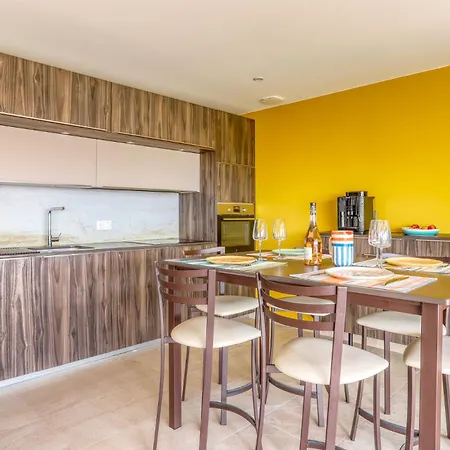 Superbe T4 -vue Mer- Confort Refait A Neuf!