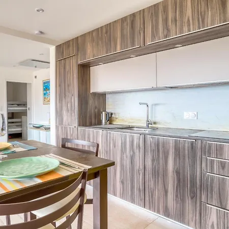 Superbe T4 -vue Mer- Confort Refait A Neuf! Apartament