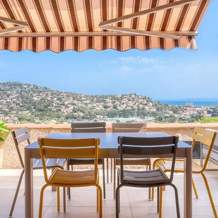 Superbe T4 -vue Mer- Confort Refait A Neuf! Bormes-les-Mimosas